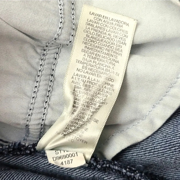 DKNY Women's Acid Wash Dark Blue Stretch Faded Jeans Size 6 - Picture 8 of 16